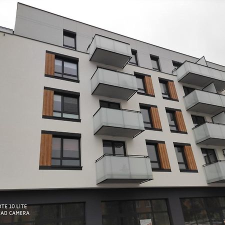 Apartament Pileckiego Nowy Dwor Mazowiecki Modlin Airport Buitenkant foto