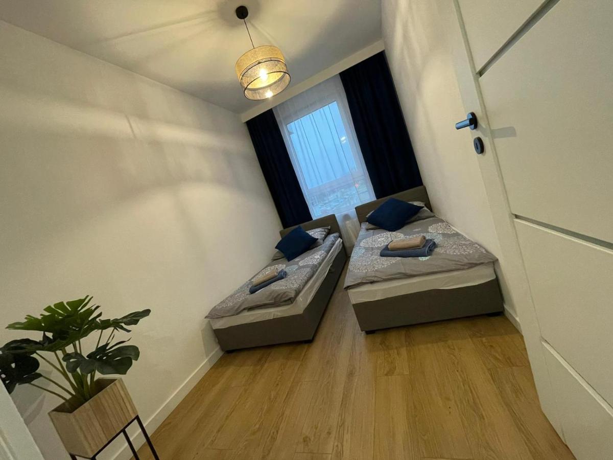 Apartament Pileckiego Nowy Dwor Mazowiecki Modlin Airport Buitenkant foto