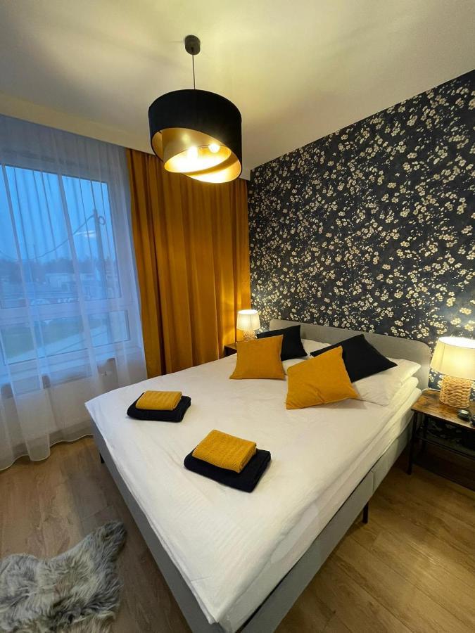 Apartament Pileckiego Nowy Dwor Mazowiecki Modlin Airport Buitenkant foto