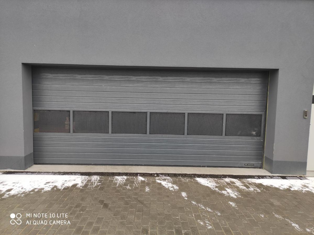 Apartament Pileckiego Nowy Dwor Mazowiecki Modlin Airport Buitenkant foto